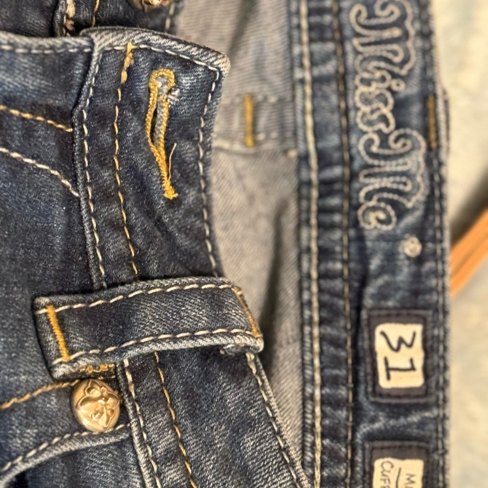 Women miss me jeans size 31 X 30 excellent condition